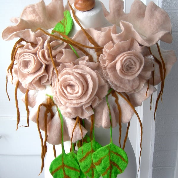   Wool Jewelry felted SCARF and BROOSH-100% WOOL MERINO-CREAM ROSES-