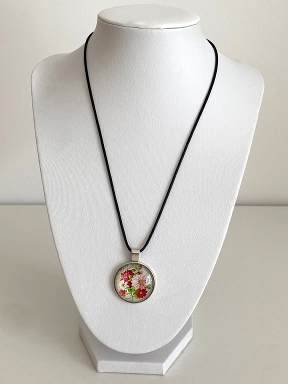Pretty Floral Shabby Chic Pendant Necklace. Design 3