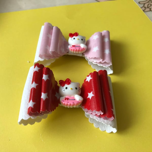 Hello kitty hair clips 