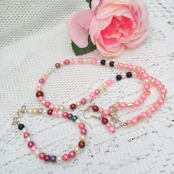 Jewellery Set with Pastel Shades of Pearls, Pearl Jewellery Set, Gift for Her