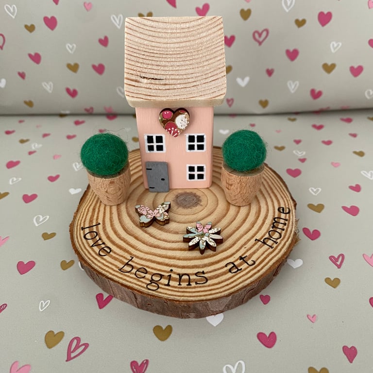 Personalised Miniature Wooden Cottage, gift for her mum Mother’s Day, ornament 