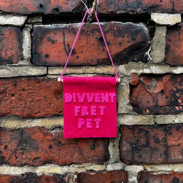 Geordie Hanging- Divvent Fret Pet