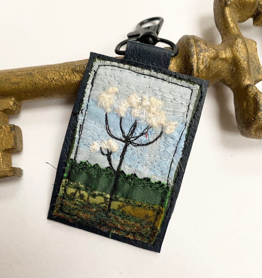 Up-cycled Meadow sweet or cow parsley key ring or bag charm. 