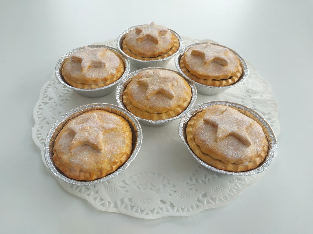 Faux Fake Bake Food 6 Mince Pies Christmas Table Decoration 