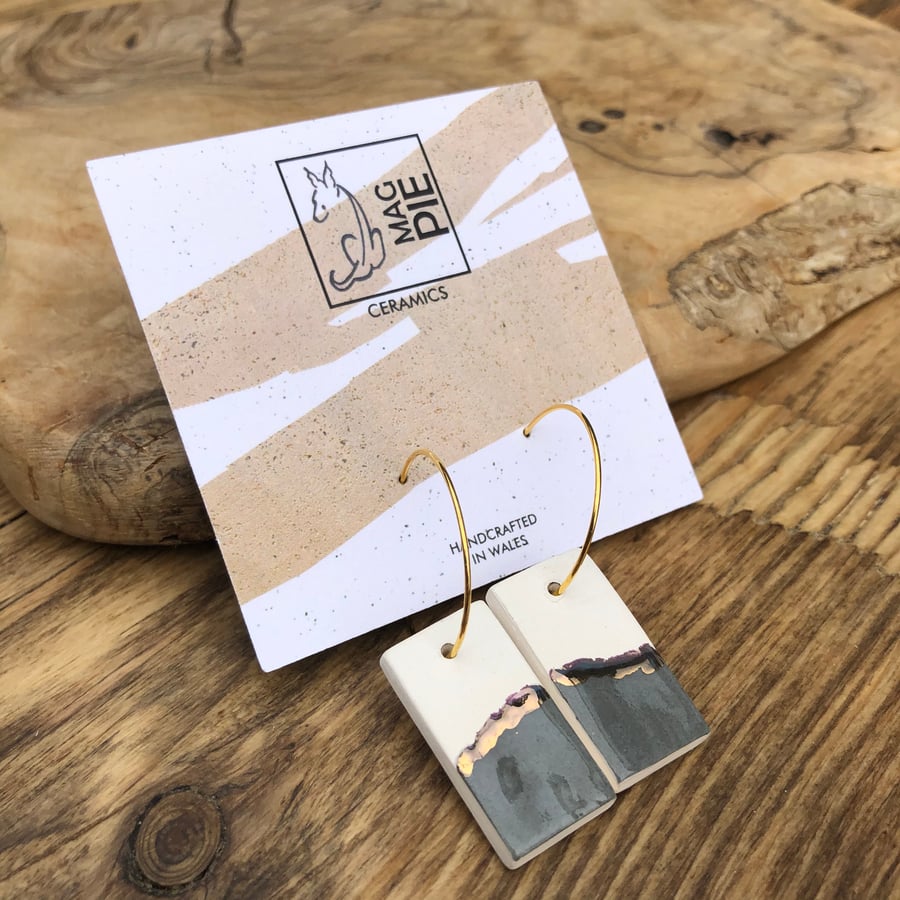 Ceramic hoop earrings - grey gold