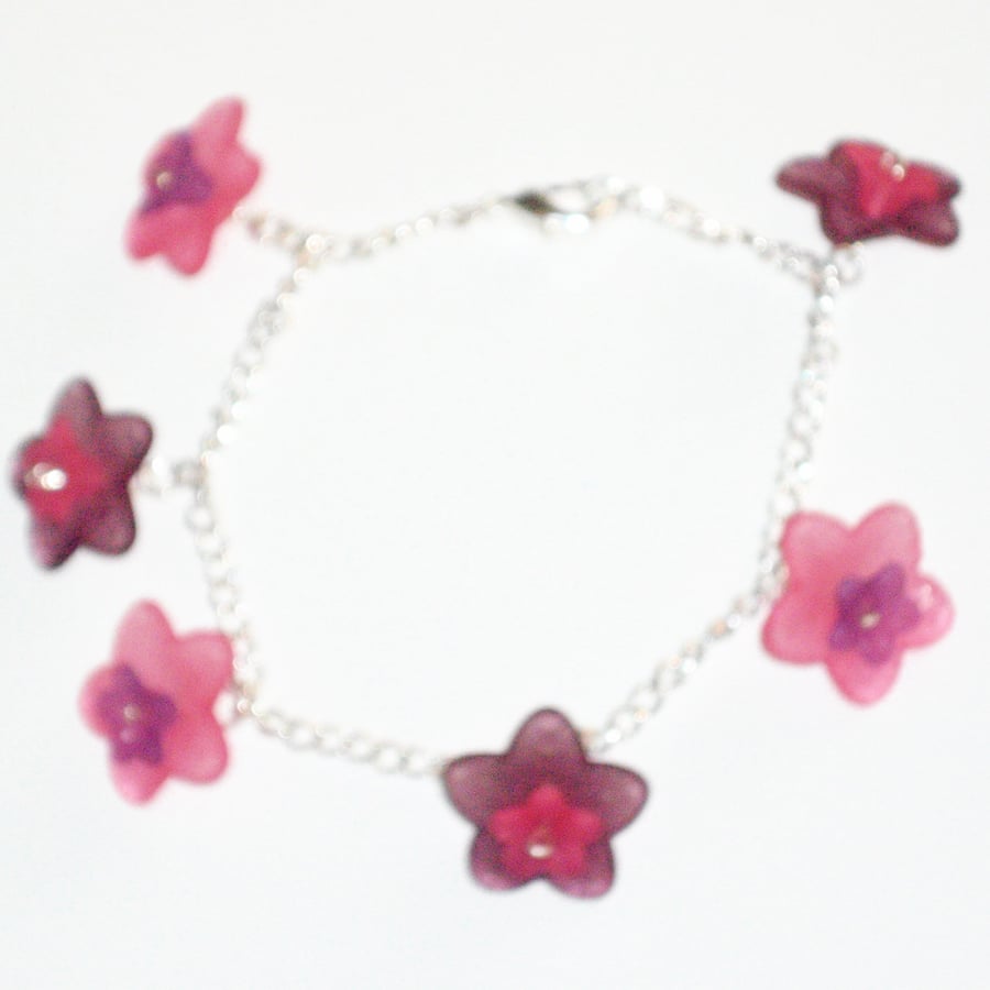 Pretty Pink and Purple Flower Bracelet