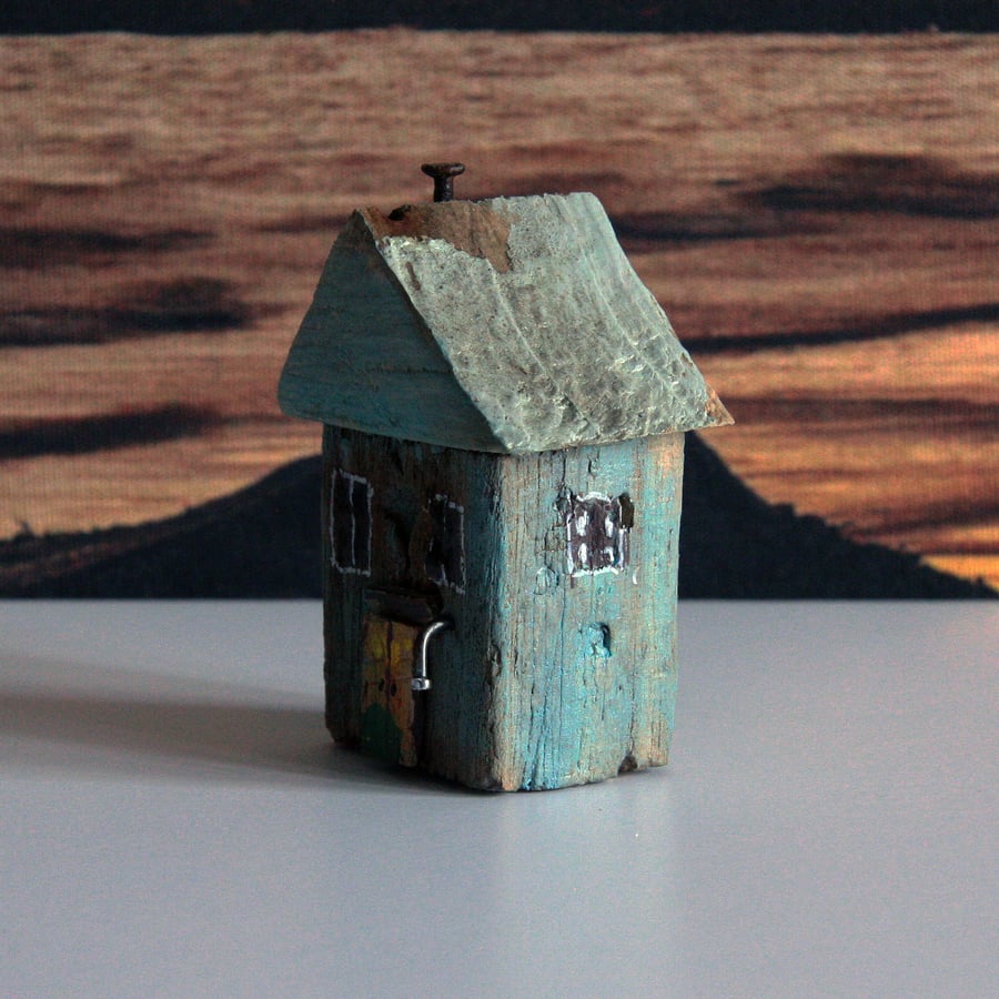 Wonky Driftwood Hoose, Driftwood Art from Scotland
