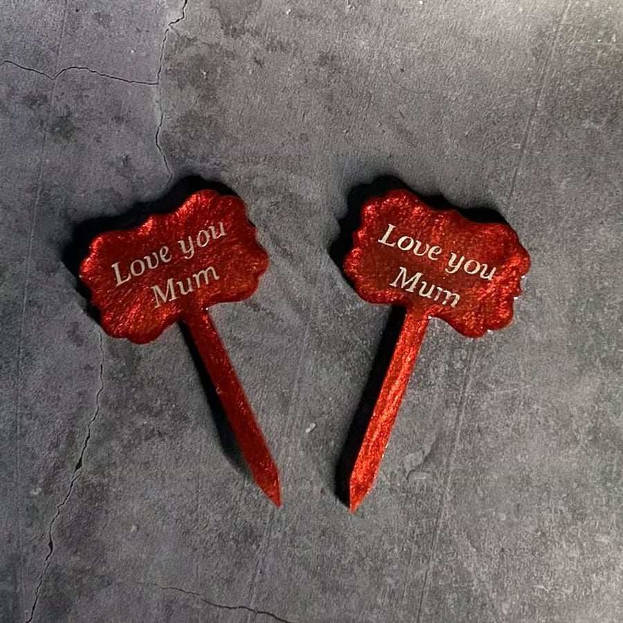 Perfectly Imperfect Resin Plant Labels - "Love you Mum" Deep Red