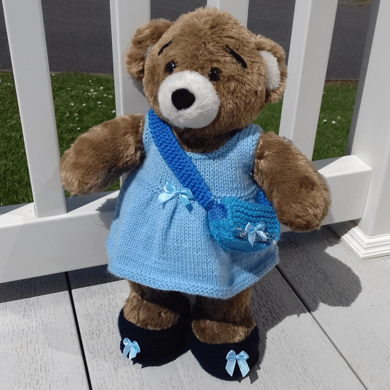 KNITTING PATTERN PDF Navy Shoes for Teddy