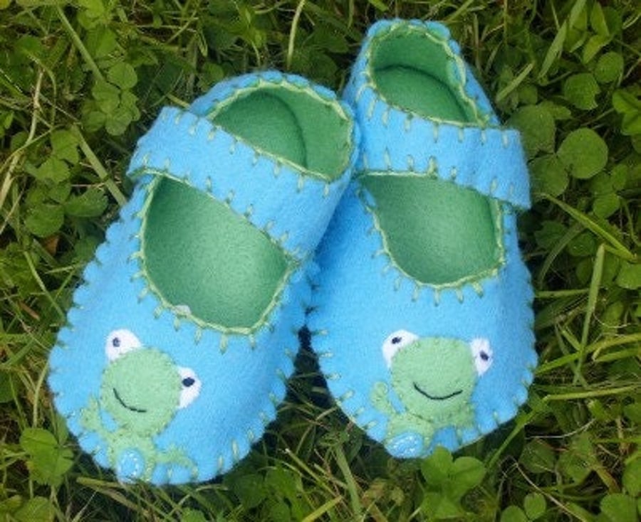 Frog Baby Shoes, Boys, Girls Baby Gift