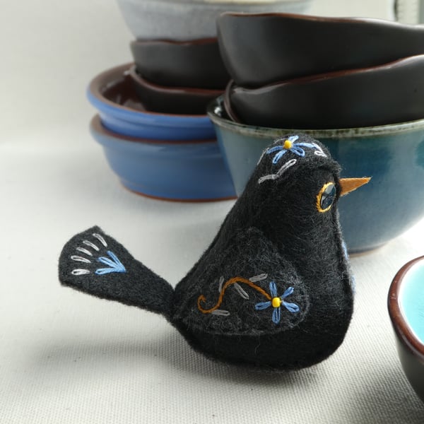 Decorative felt blackbird