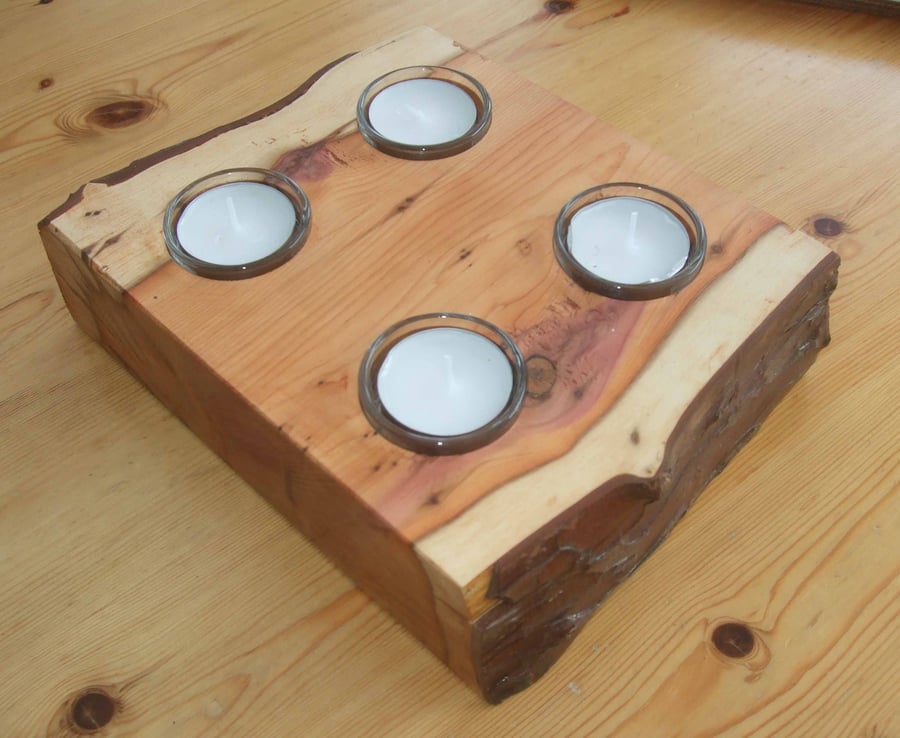 English yew tea light