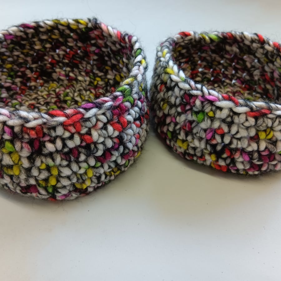 Crochet Nesting Baskets (Pretty Jewels) - set of 2, so practical!
