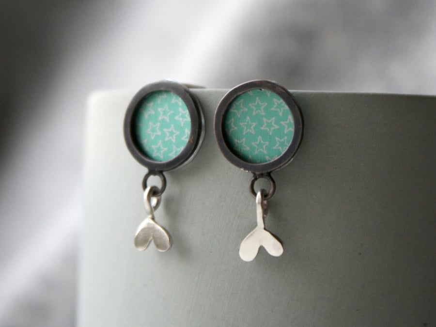 Leafy drop stud earrings - mint