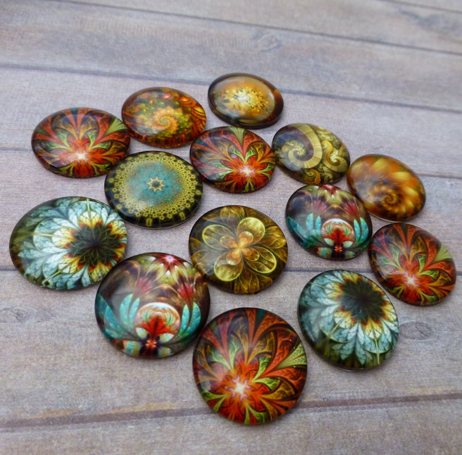 pack of 10 - 18 mm Glass Round Cabochons Mystical Mix 