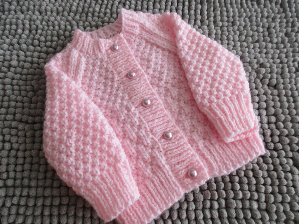 14" Pink Round Neck Diamond Cardigan