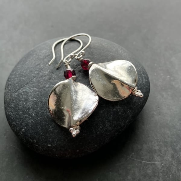 Silver Twisted Lentil Earrings with Garnet