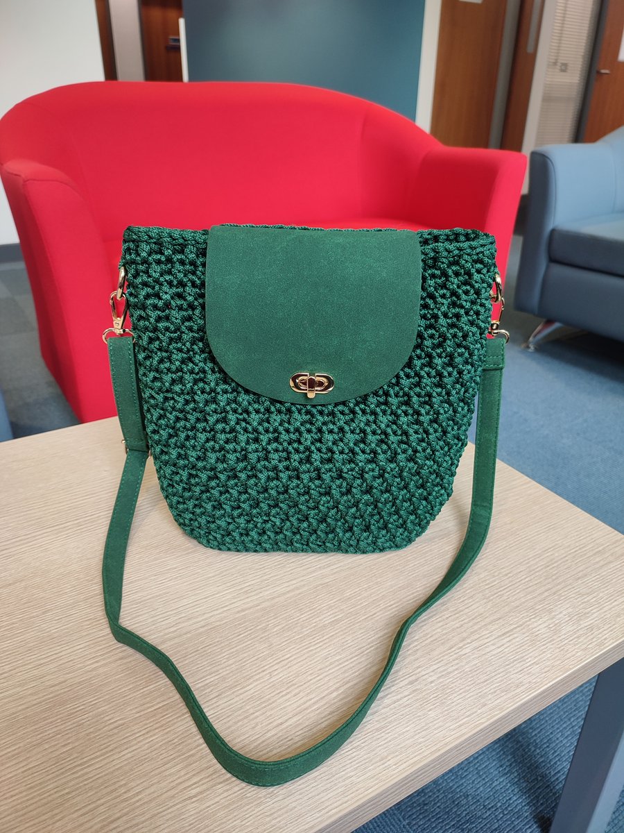 Hand-crocheted Shoulder Bag in Emerald Green with suede accessories