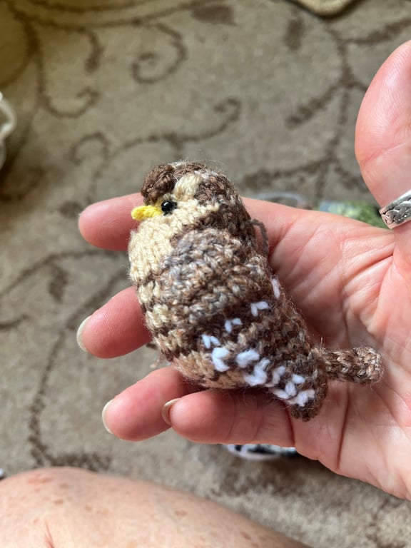 Jenny Wren  bird hand knit tree decoration 