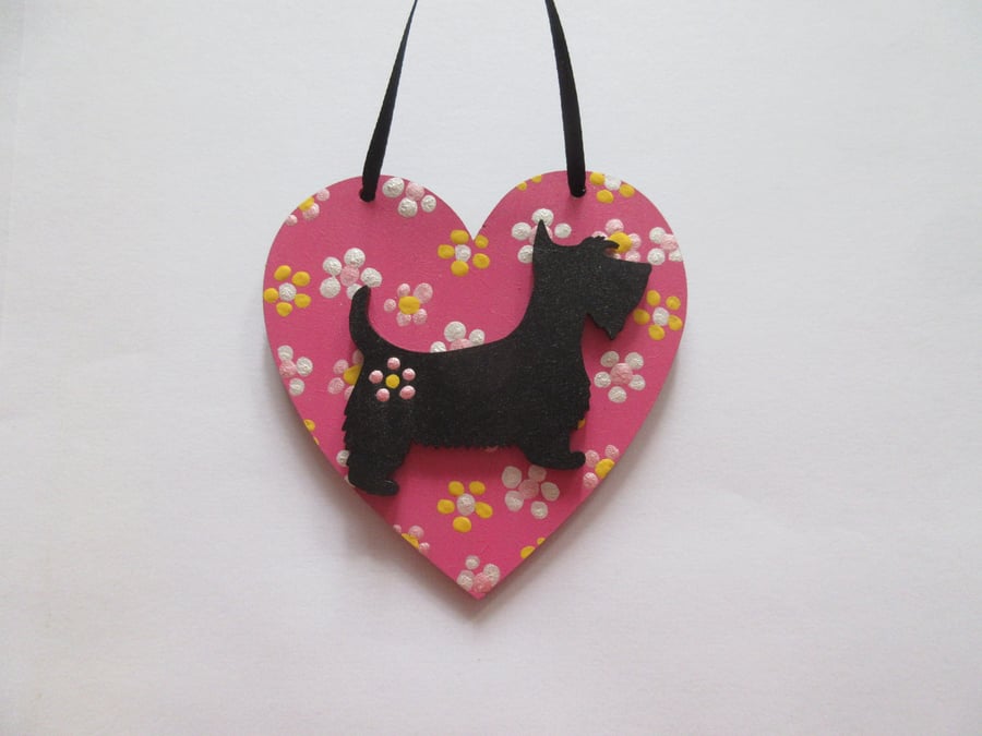 Dog Hanging Heart Decoration Pink with Scottie