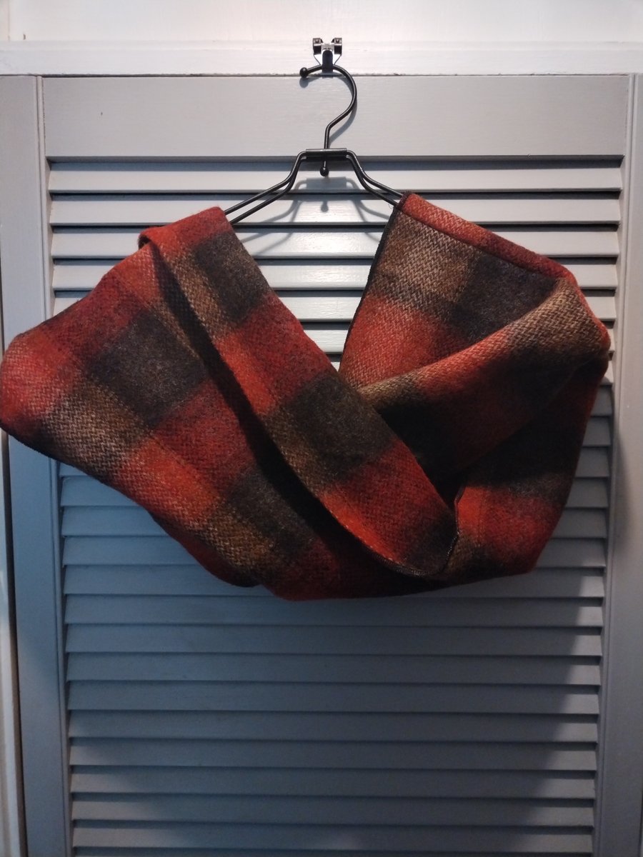 Elegant Lambswool Infinity Scarf in Rich Red, Earthy Brown, and Soft Grey Tones 