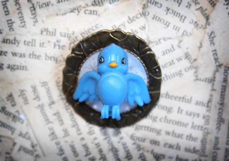 Bluebird Cartoon Bird Cameo Brooch