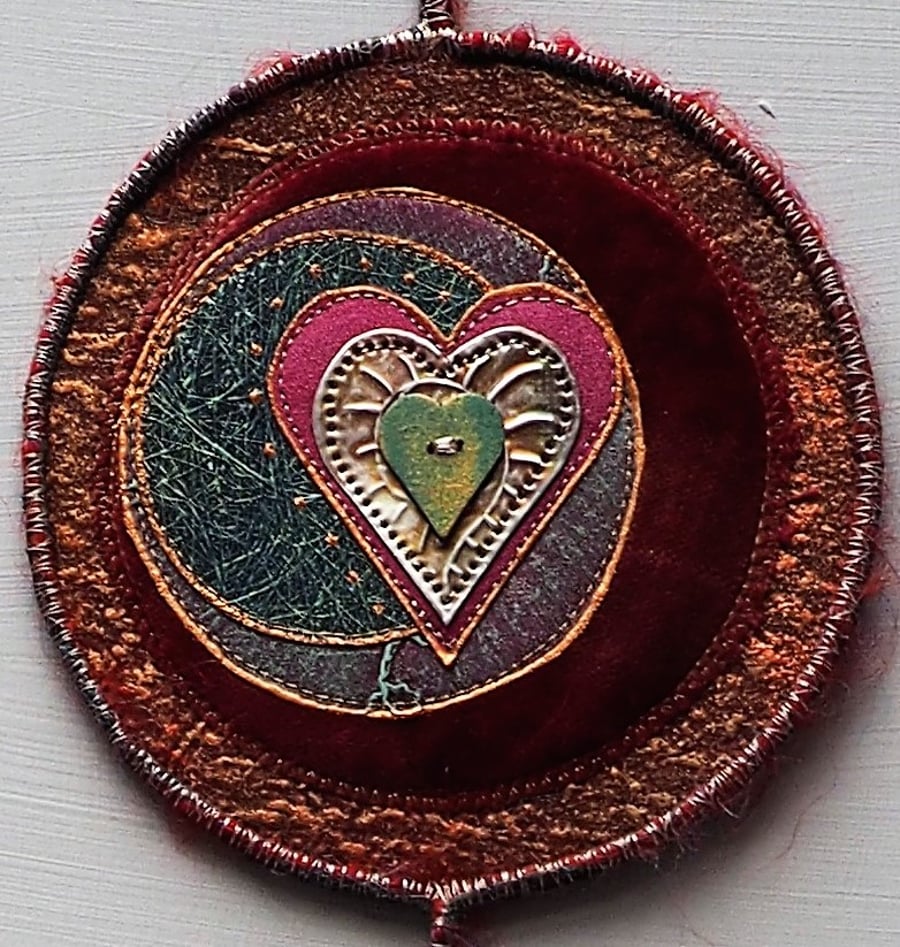 LHM205 - Loveheart Mandala - 12.5cm  (Overall length 44cm)