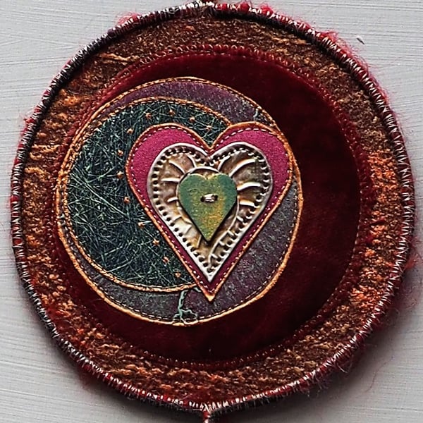 LHM205 - Loveheart Mandala - 12.5cm  (Overall length 44cm)