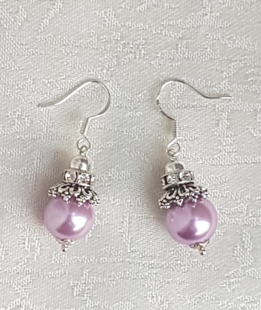 Gorgeous Lilac pink bead earrings