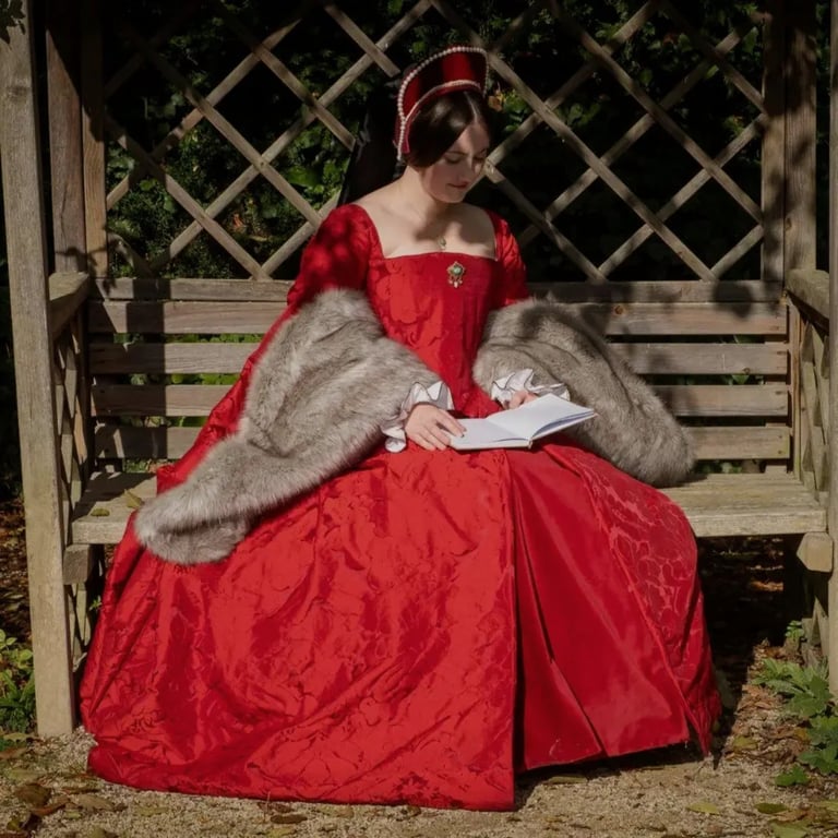 Maya Howes Costumier