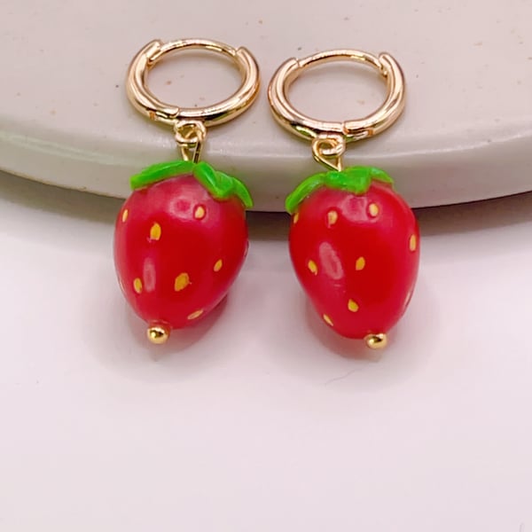 Mini strawberry earrings- fruit jewellry inspired by summer gardens