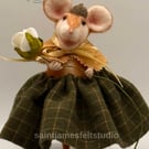 Needle Felted Mouse Holding Flower 