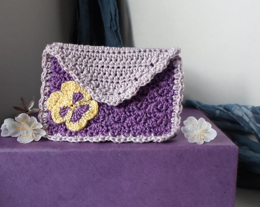 Small Spring purse  change purse  small gift