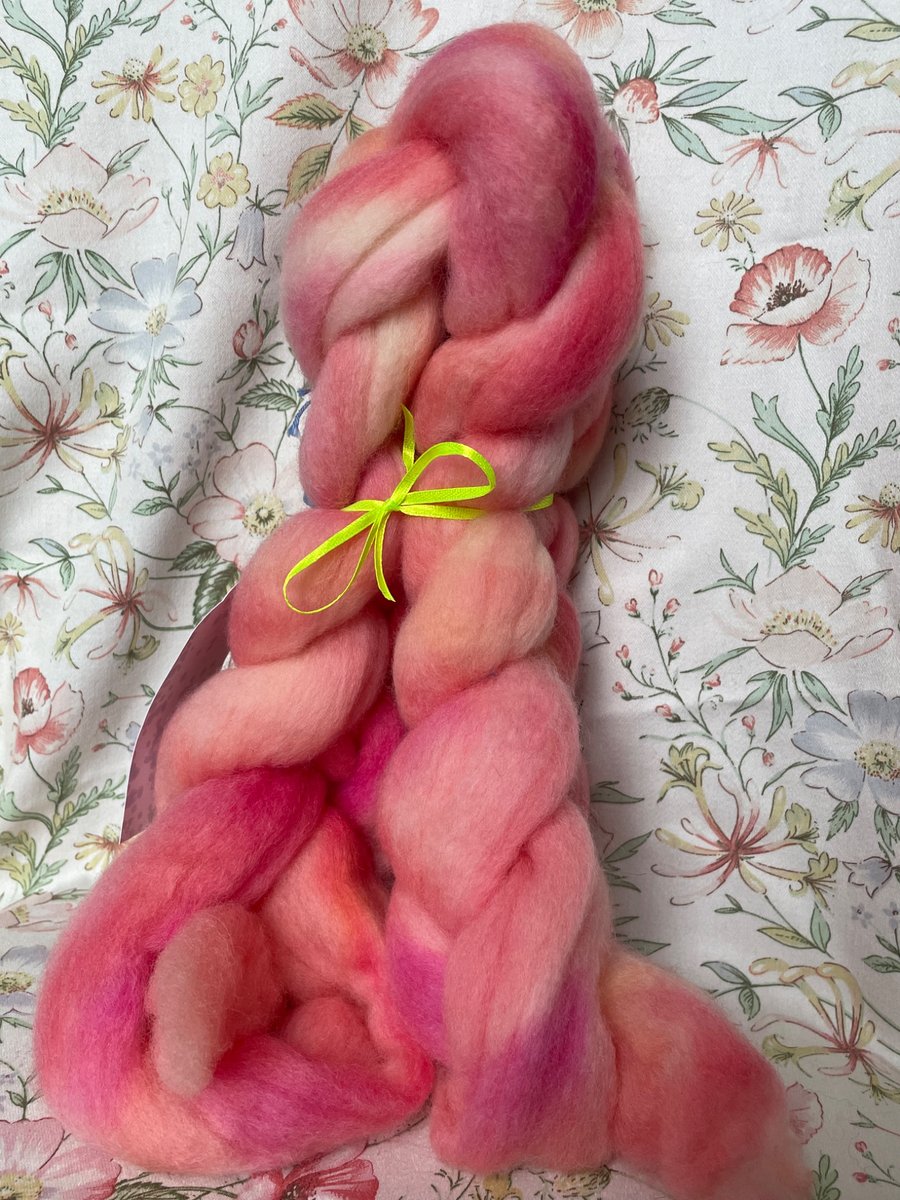 Dyed wool tops roving for spinning - 100g