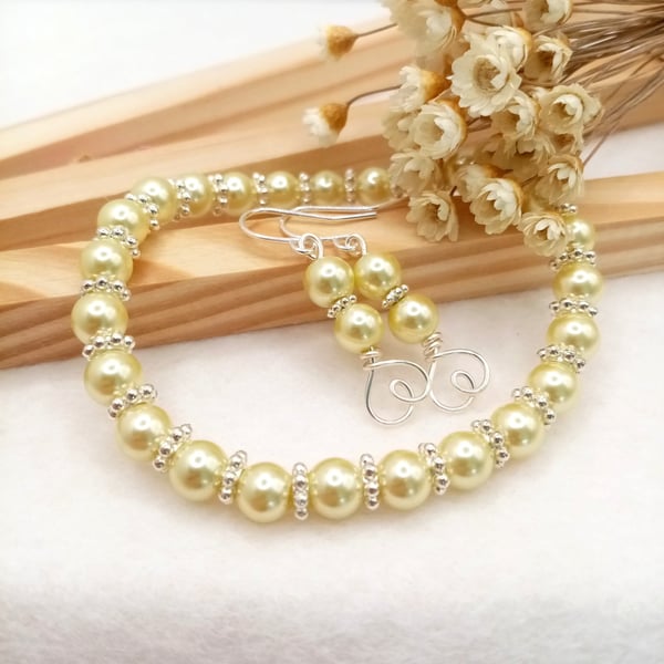 Lemon Chiffon Pearl Earring & Bracelet Gift Set, Love Heart Drops, Gift Boxed