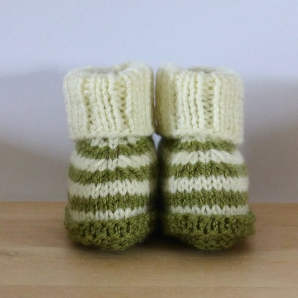 Knitted Baby Booties