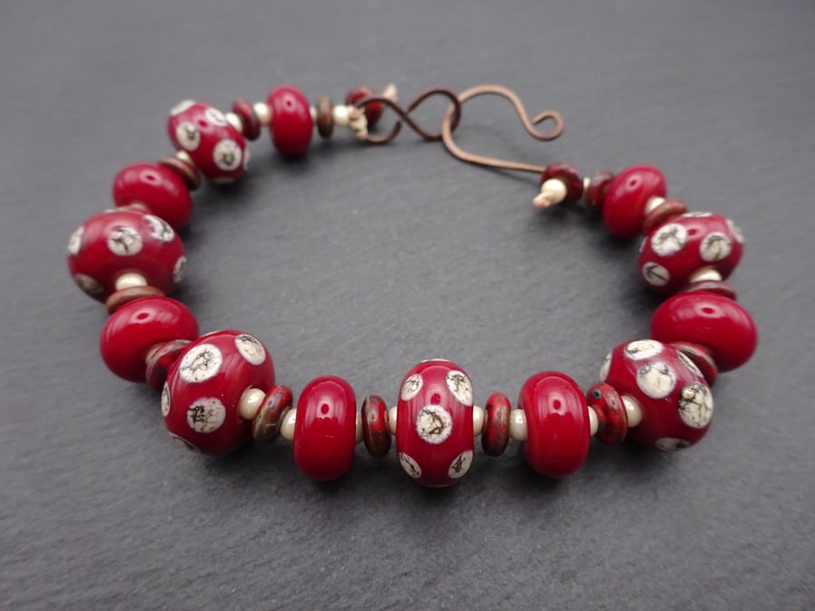 lampwork glass bracelet, red beaded jewellery