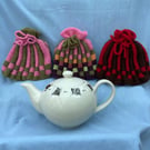 Knitted Teapot Cosy. Vintage Style in D.K. Acrylic Yarn. Four-cup Size Teapot.