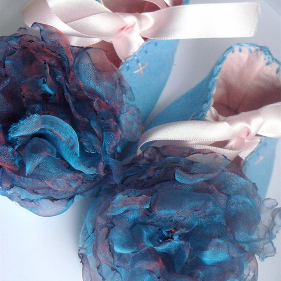 Pale Blue and Pink Organza Felt Baby BootiesShoes