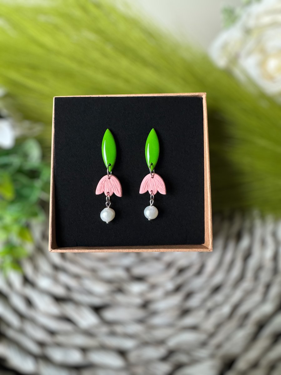 Nodding Flower Polyer Clay Earrings 