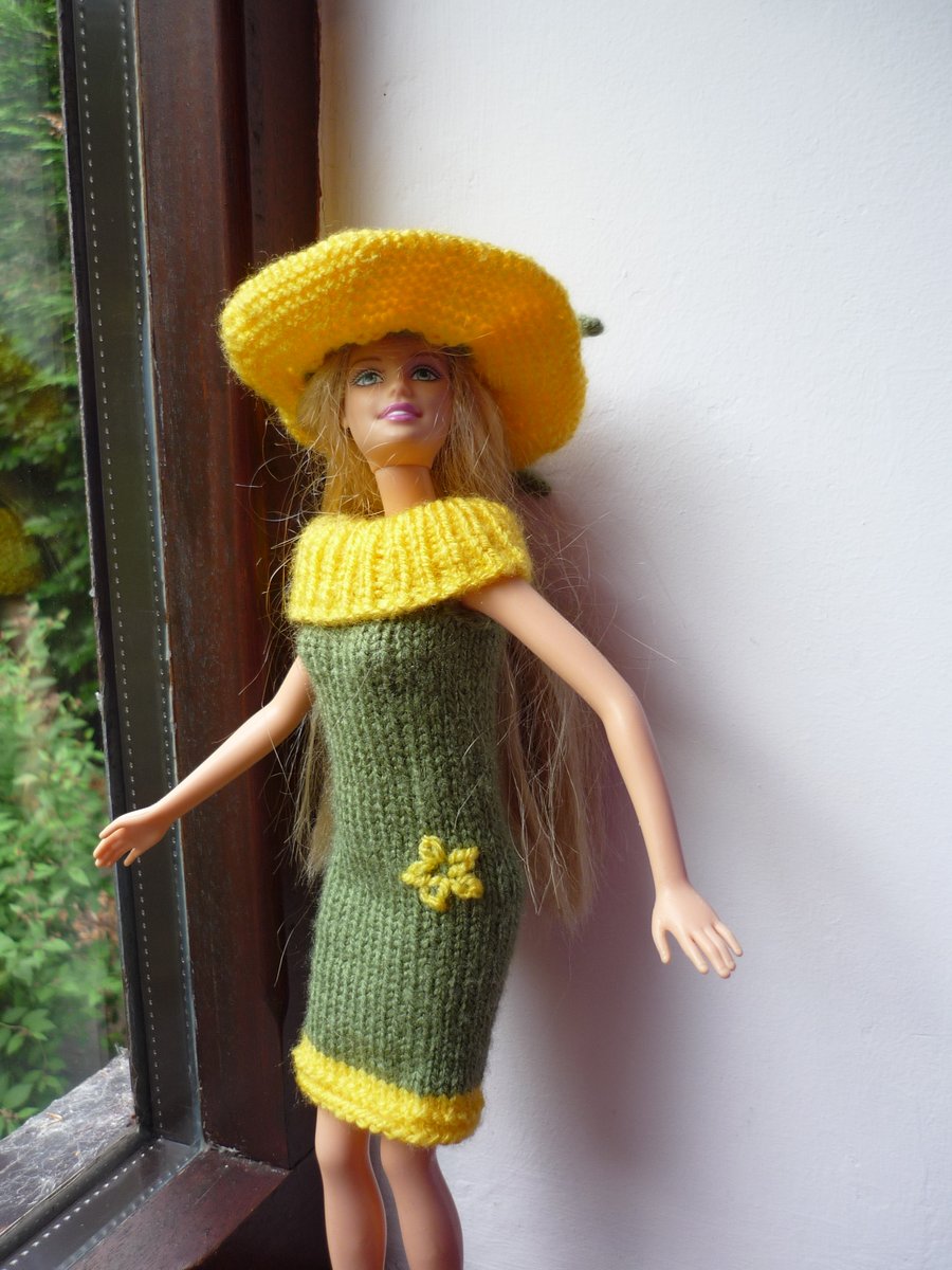 Barbie Outfit - Green & Yellow Shift Dress &  Sun Hat