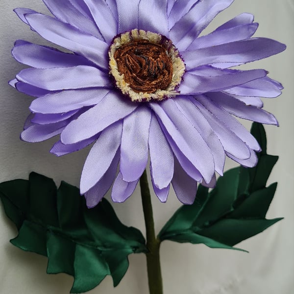 Gorgeous Lilac Daisy-type Flower - Artificial Flower Gift
