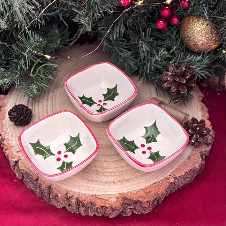 Classic Christmas Ramekin