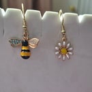 Daisy and bumble bee earrings 