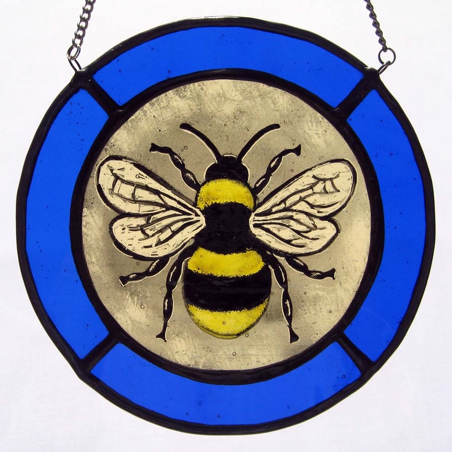 Bumblebee Stained Glass Roundel with Blue Surround