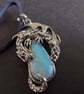 Moonstone pendant. Tear drop. Dragon. Ref 507