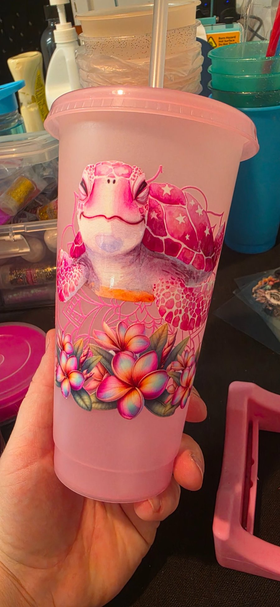 Colour changing pink turtle cold cup