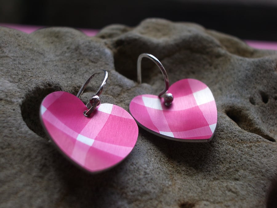 Sale - Heart earrings in pink checks
