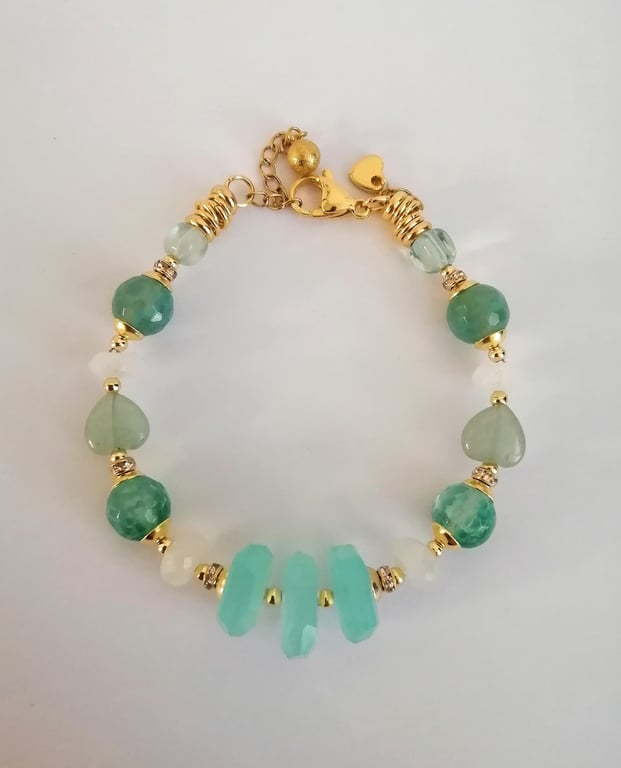 Green bracelet green aventurine valentine heart, chalcedony, agate and fluorite.