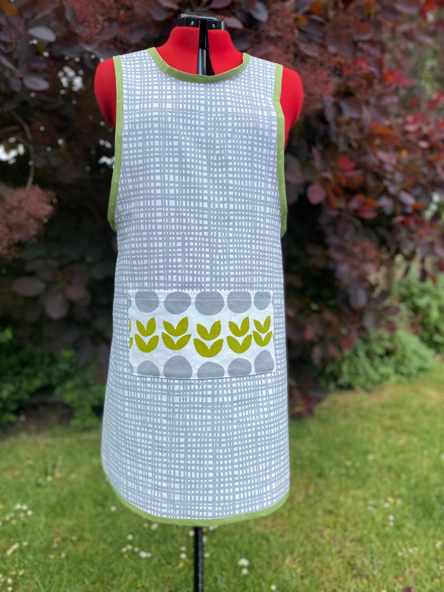 100% Cotton Japanese Apron in grey and green 